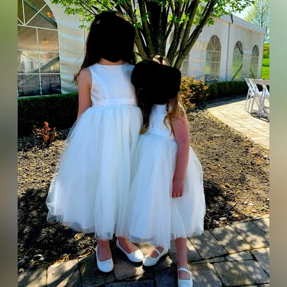 David’s Bridal Flower Girl or Communion Dress with tulle and ribbon waist - Picture 1 of 3
